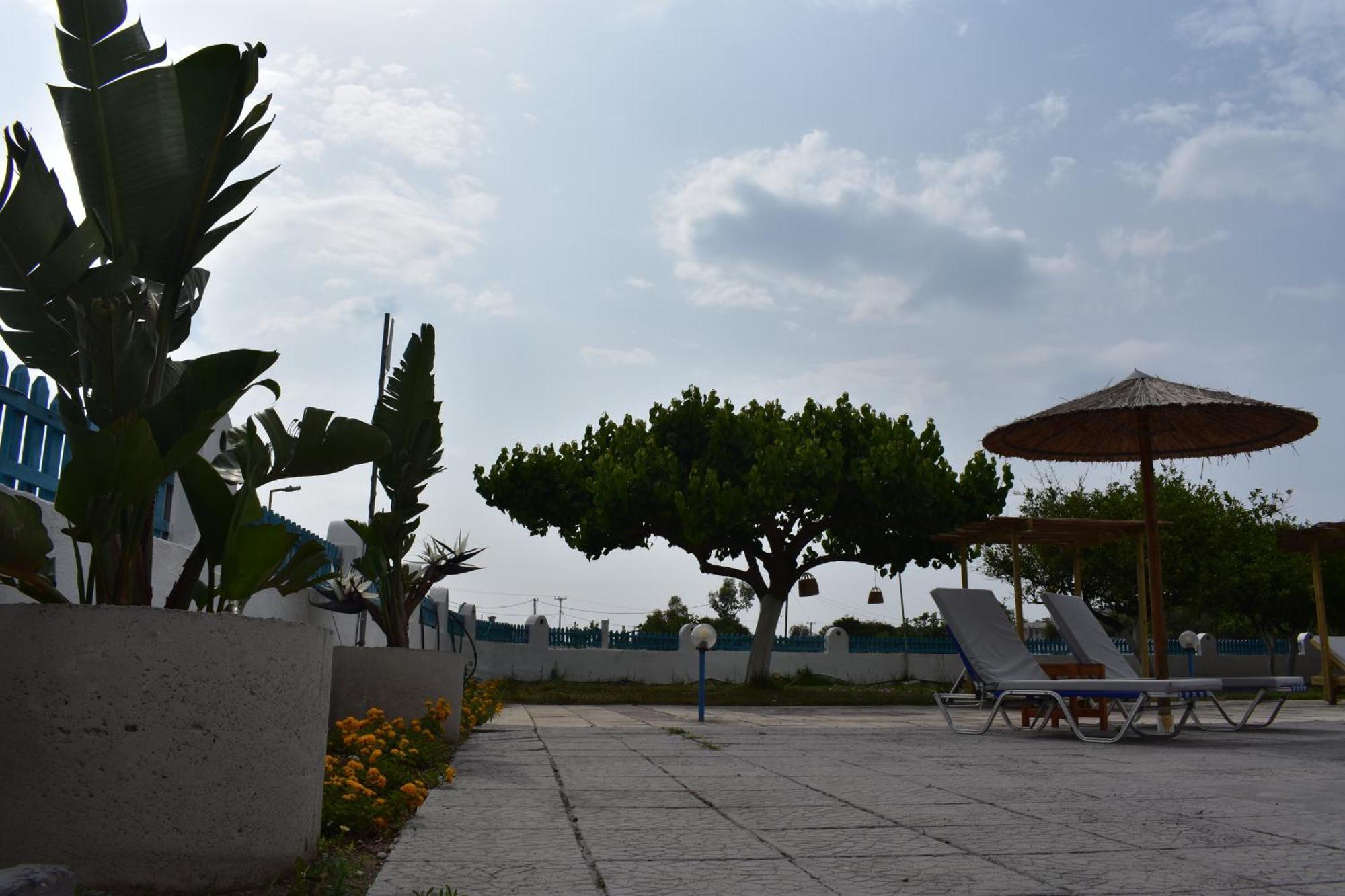 Manos Pension Faliraki Exterior photo